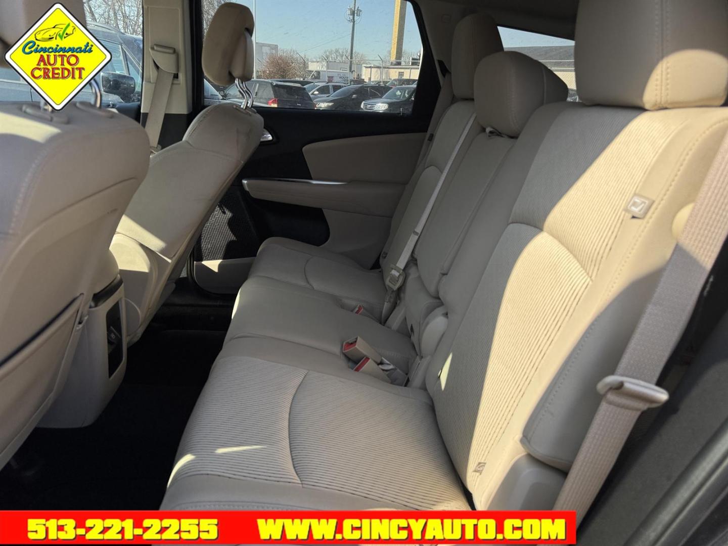 2016 Granite Crystal Metallic Clear Coat Dodge Journey SE (3C4PDDAG6GT) with an 3.6L Pentastar 3.6L V6 283hp 260ft. lbs. Sequential Multiport Fuel Injection engine, 6-Speed Shiftable Automatic transmission, located at 2813 Gilbert Avenue, Cincinnati, OH, 45206, (513) 221-2255, 39.130219, -84.489189 - Photo#4