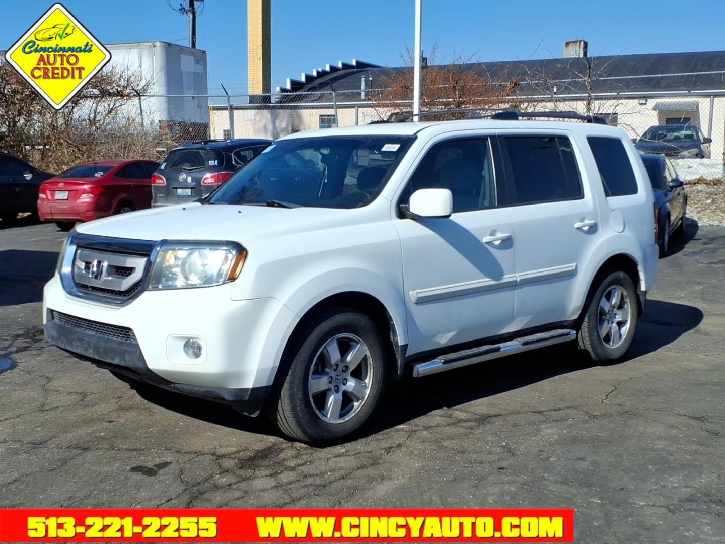 2011 Taffeta White Honda Pilot EX (5FNYF4H48BB) with an 3.5L 3.5L V6 250hp 253ft. lbs. Sequential Multiport Fuel Injection engine, 5-Speed Automatic transmission, located at 2813 Gilbert Avenue, Cincinnati, OH, 45206, (513) 221-2255, 39.130219, -84.489189 - Photo#0
