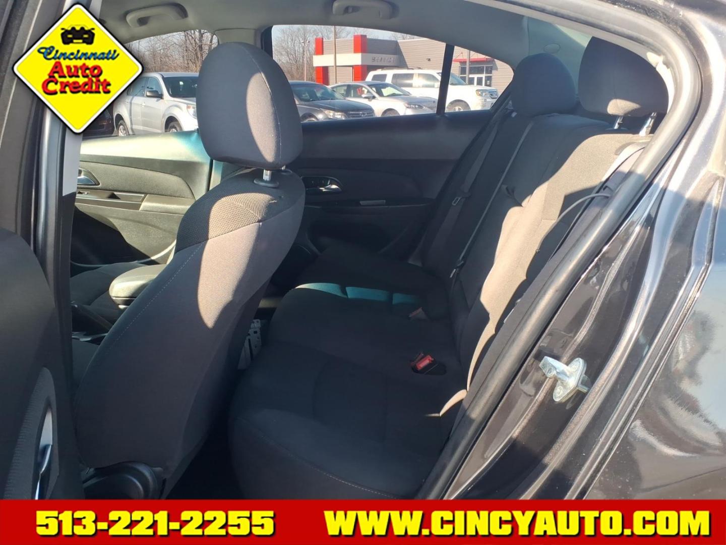 2014 Tungsten Metallic Chevrolet Cruze 1LT Auto (1G1PC5SB7E7) with an 1.4L Ecotec 1.4L Turbo I4 138hp 148ft. lbs. Sequential Multiport Fuel Injection engine, 6-Speed Shiftable Automatic transmission, located at 5489 Dixie Highway, Fairfield, OH, 45014, (513) 221-2255, 39.333084, -84.523834 - Photo#4