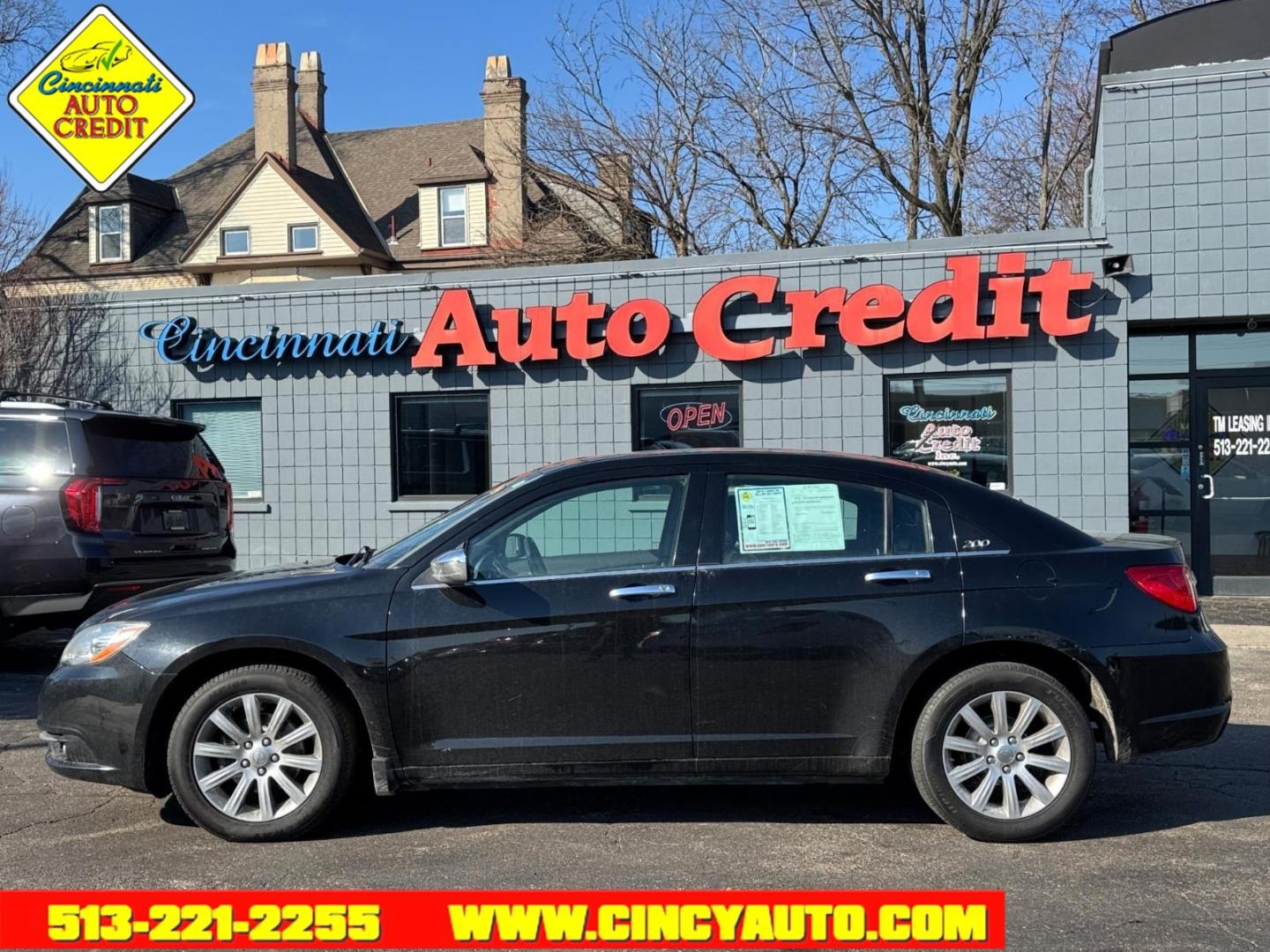 2013 Black Clear Coat Chrysler 200 Limited (1C3CCBCG8DN) with an 3.6L Pentastar 3.6L Flex Fuel V6 283hp 260ft. lbs. Sequential Multiport Fuel Injection engine, 6-Speed Shiftable Automatic transmission, located at 2813 Gilbert Avenue, Cincinnati, OH, 45206, (513) 221-2255, 39.130219, -84.489189 - Photo#1