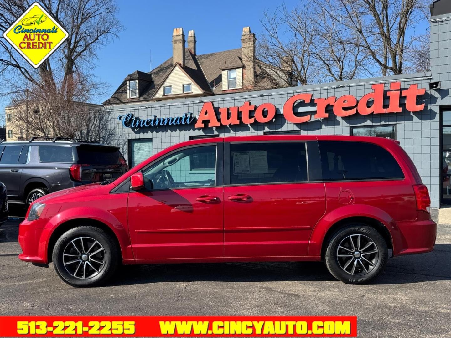 2015 Redline 2 Pearl Coat Dodge Grand Caravan SXT (2C4RDGCG6FR) with an 3.6L Pentastar 3.6L Flex Fuel V6 283hp 260ft. lbs. Sequential Multiport Fuel Injection engine, 6-Speed Shiftable Automatic transmission, located at 2813 Gilbert Avenue, Cincinnati, OH, 45206, (513) 221-2255, 39.130219, -84.489189 - Photo#1