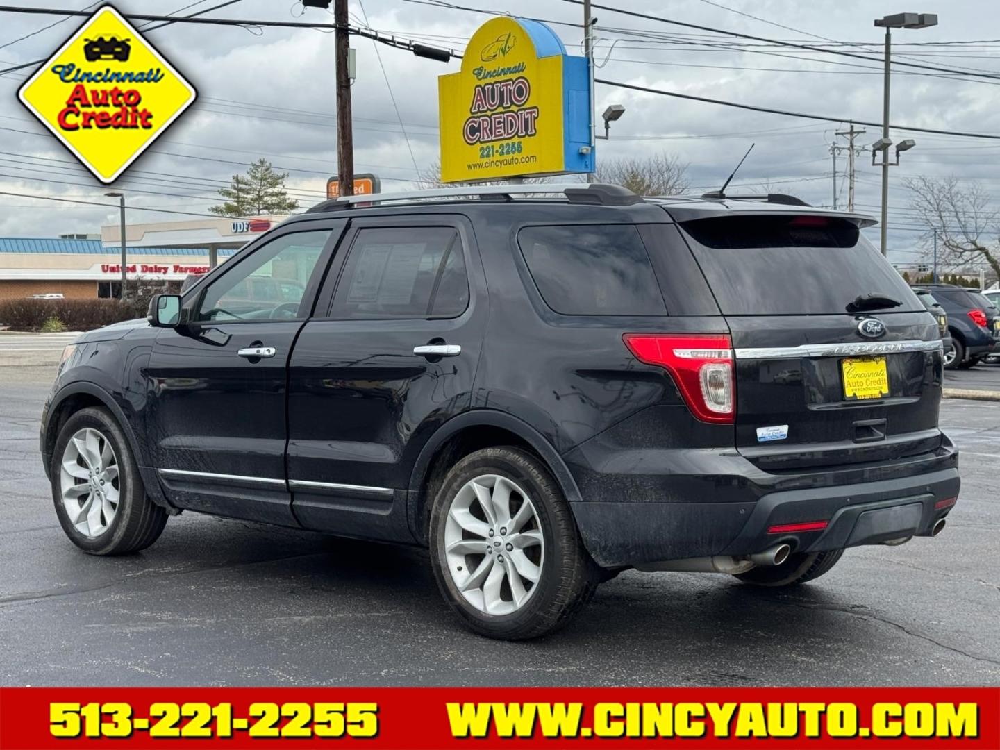 2013 Tuxedo Black Metallic Ford Explorer Limited (1FM5K8F80DG) with an 3.5L 3.5L V6 290hp 255ft. lbs. Sequential Multiport Fuel Injection engine, 6-Speed Shiftable Automatic transmission, located at 5489 Dixie Highway, Fairfield, OH, 45014, (513) 221-2255, 39.333084, -84.523834 - Photo#2