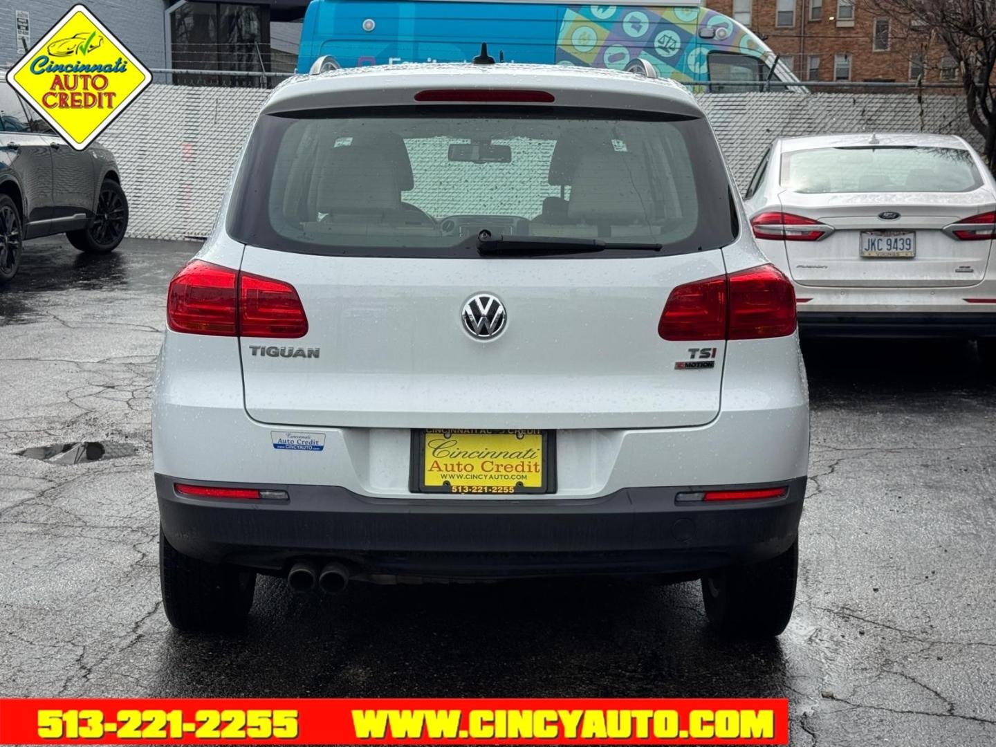 2017 Pure White Volkswagen Tiguan 2.0T S 4Motion (WVGBV7AX4HK) with an 2.0L 2.0L Turbo I4 200hp 207ft. lbs. Direct Injection engine, 6-speed Automatic with Tiptronic transmission, located at 2813 Gilbert Avenue, Cincinnati, OH, 45206, (513) 221-2255, 39.130219, -84.489189 - Photo#3