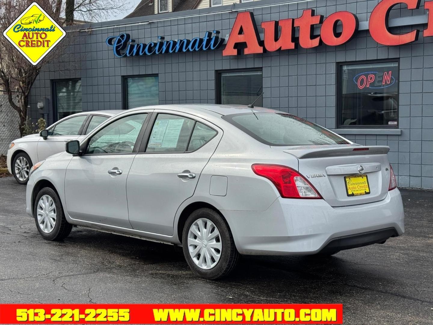 2017 Brilliant Silver Nissan Versa 1.6 SV (3N1CN7AP5HK) with an 1.6L 1.6L I4 109hp 107ft. lbs. Sequential Multiport Fuel Injection engine, CVT transmission, located at 2813 Gilbert Avenue, Cincinnati, OH, 45206, (513) 221-2255, 39.130219, -84.489189 - Photo#2