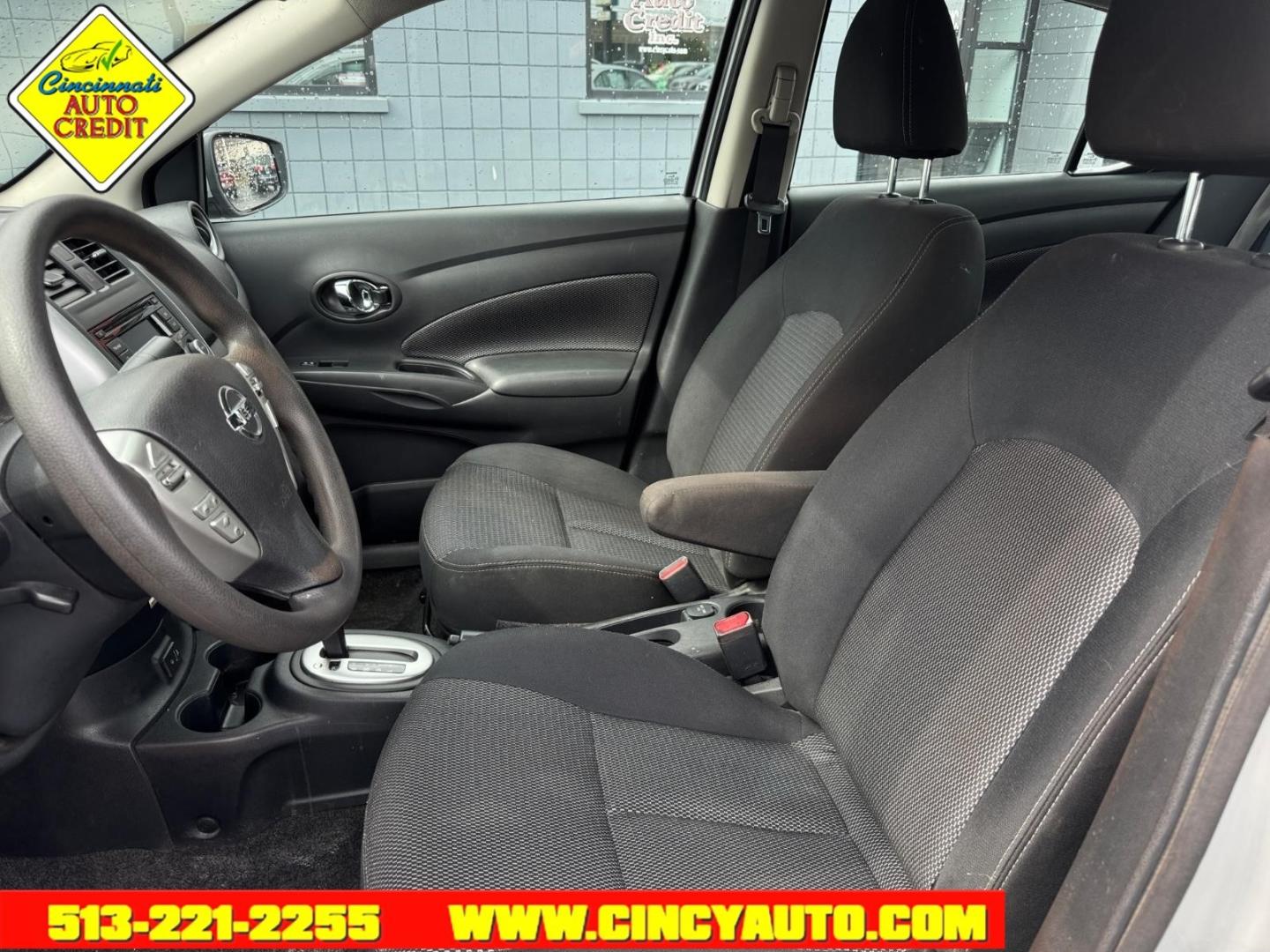 2017 Brilliant Silver Nissan Versa 1.6 SV (3N1CN7AP5HK) with an 1.6L 1.6L I4 109hp 107ft. lbs. Sequential Multiport Fuel Injection engine, CVT transmission, located at 2813 Gilbert Avenue, Cincinnati, OH, 45206, (513) 221-2255, 39.130219, -84.489189 - Photo#5