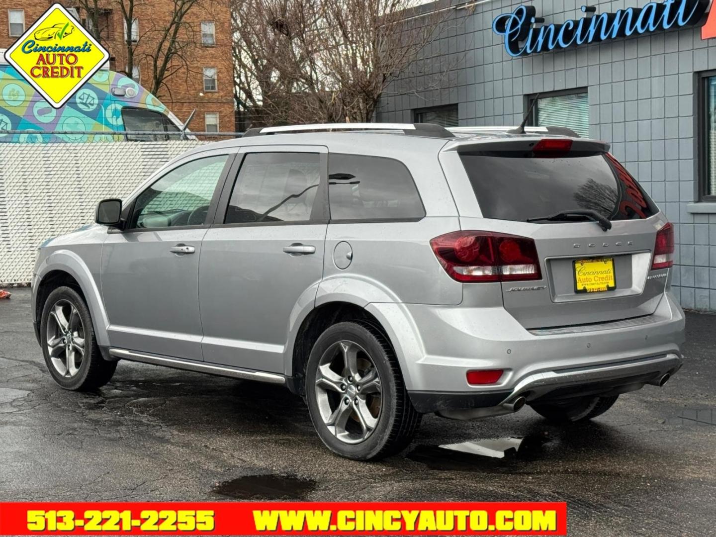 2016 Billet Silver Metallic Clear Coat Dodge Journey Crossroad (3C4PDCGG1GT) with an 3.6L Pentastar 3.6L Flex Fuel V6 283hp 260ft. lbs. Sequential Multiport Fuel Injection engine, 6-Speed Shiftable Automatic transmission, located at 2813 Gilbert Avenue, Cincinnati, OH, 45206, (513) 221-2255, 39.130219, -84.489189 - Photo#2