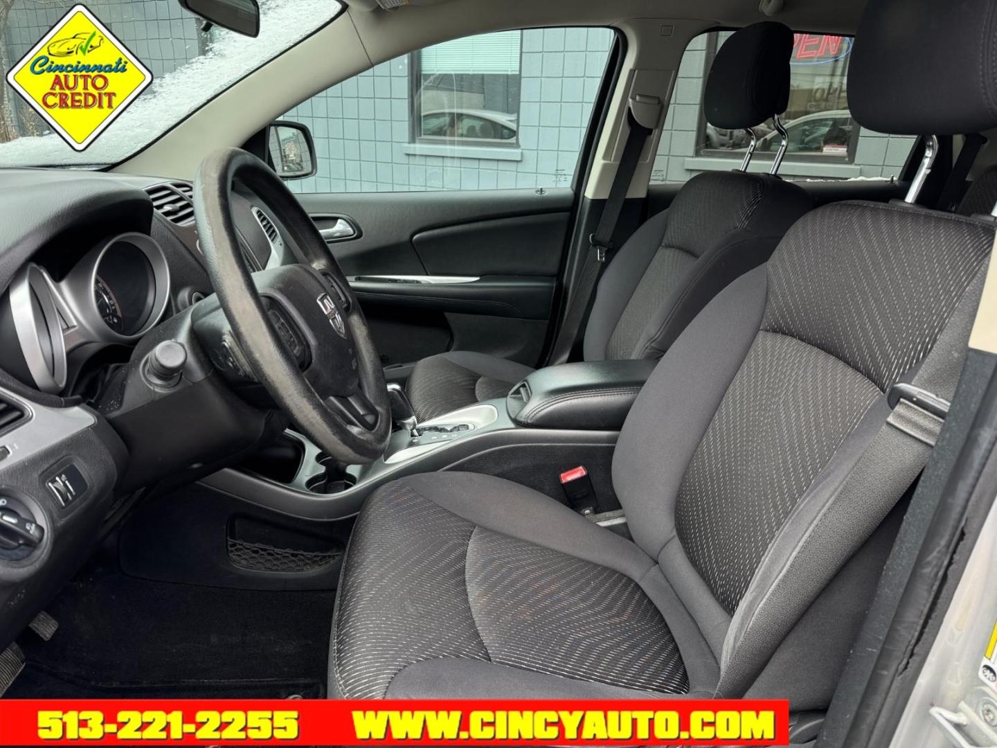 2013 Bright Silver Metallic Clear Coat Dodge Journey SXT (3C4PDDBG3DT) with an 3.6L Pentastar 3.6L V6 283hp 260ft. lbs. Sequential Multiport Fuel Injection engine, 6-Speed Shiftable Automatic transmission, located at 2813 Gilbert Avenue, Cincinnati, OH, 45206, (513) 221-2255, 39.130219, -84.489189 - Photo#5