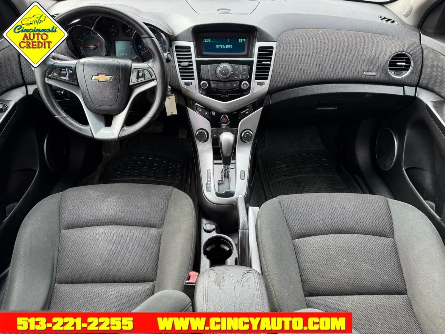 2012 Autumn Metallic Chevrolet Cruze LT (1G1PF5SC8C7) with an 1.4L Ecotec 1.4L Turbo I4 138hp 148ft. lbs. Sequential Multiport Fuel Injection engine, 6-Speed Shiftable Automatic transmission, located at 2813 Gilbert Avenue, Cincinnati, OH, 45206, (513) 221-2255, 39.130219, -84.489189 - Photo#3