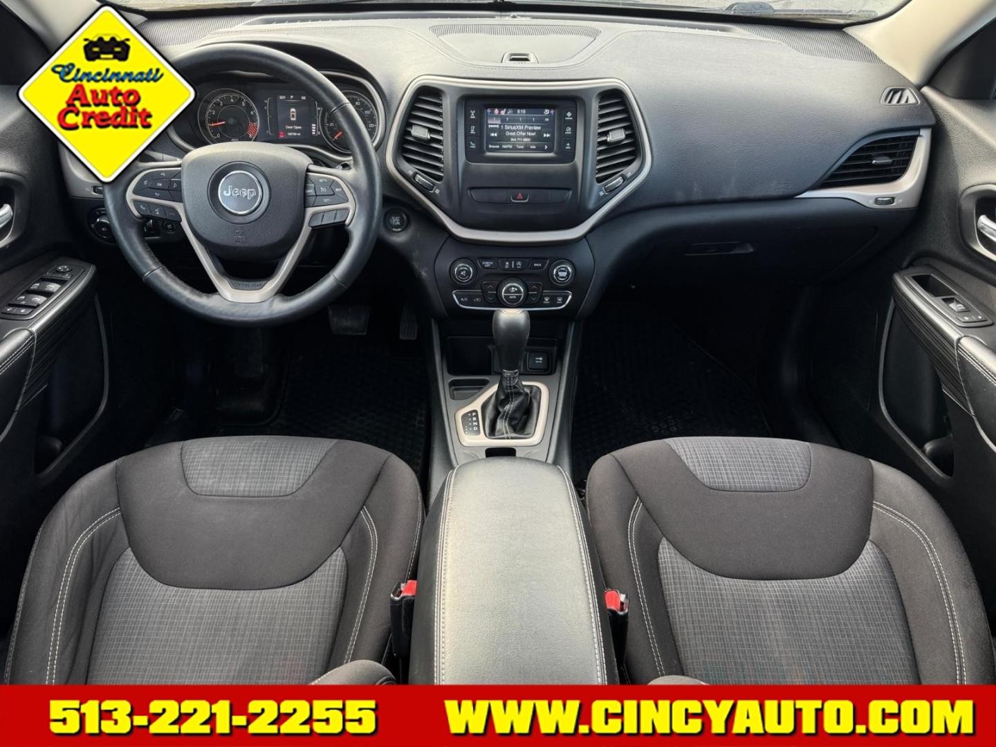 2015 Brilliant Black Crystal Pearl Coat Jeep Cherokee Latitude (1C4PJLCS8FW) with an 3.2L 3.2L V6 271hp 239ft. lbs. Sequential Multiport Fuel Injection engine, 9-Speed Shiftable Automatic transmission, located at 5489 Dixie Highway, Fairfield, OH, 45014, (513) 221-2255, 39.333084, -84.523834 - Photo#3