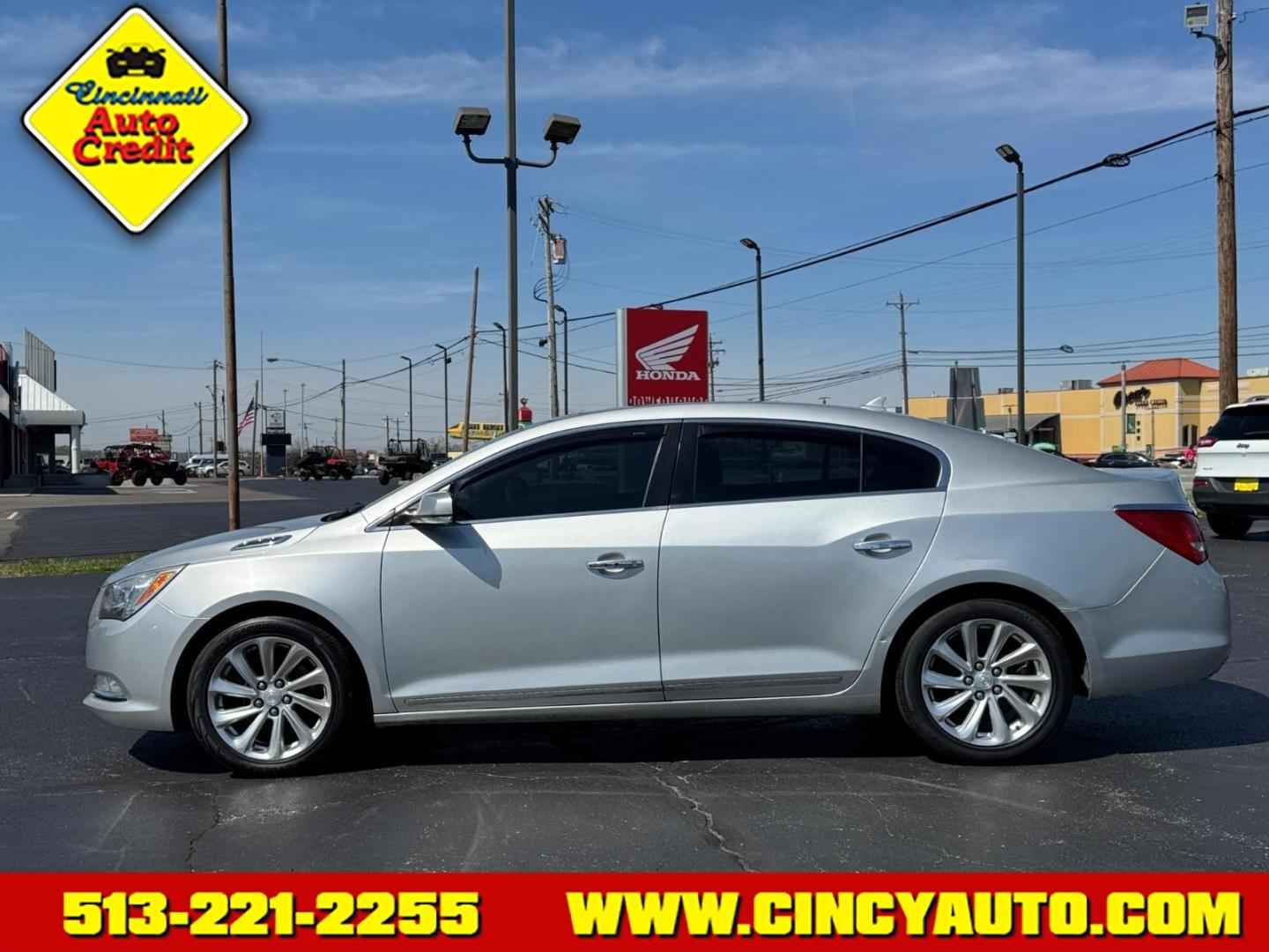 2014 Quicksilver Metallic Buick LaCrosse Leather (1G4GB5G33EF) with an 3.6L 3.6L V6 304hp 264ft. lbs. Direct Injection engine, 6-Speed Shiftable Automatic transmission, located at 5489 Dixie Highway, Fairfield, OH, 45014, (513) 221-2255, 39.333084, -84.523834 - Photo#1