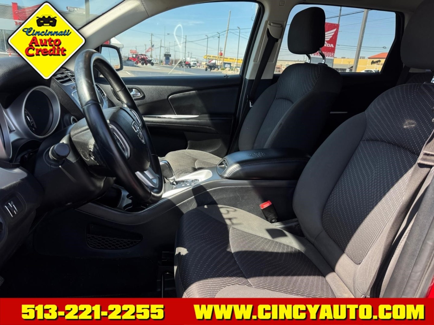 2018 Redline 2 Pearl Coat Prm Dodge Journey SE (3C4PDCAB6JT) with an 2.4L 2.4L I4 173hp 166ft. lbs. Sequential Multiport Fuel Injection engine, 4-Speed Shiftable Automatic transmission, located at 5489 Dixie Highway, Fairfield, OH, 45014, (513) 221-2255, 39.333084, -84.523834 - Photo#5