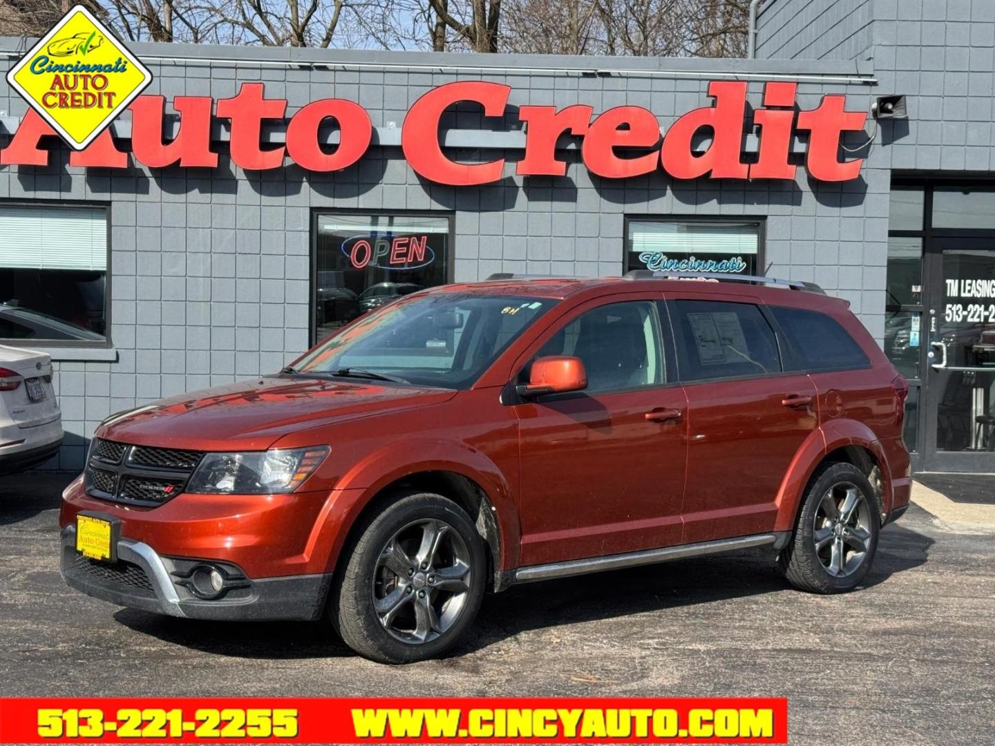2014 Copperhead Pearl Coat Dodge Journey Crossroad (3C4PDDGGXET) with an 3.6L Pentastar 3.6L V6 283hp 260ft. lbs. Sequential Multiport Fuel Injection engine, 6-Speed Shiftable Automatic transmission, located at 2813 Gilbert Avenue, Cincinnati, OH, 45206, (513) 221-2255, 39.130219, -84.489189 - Photo#0