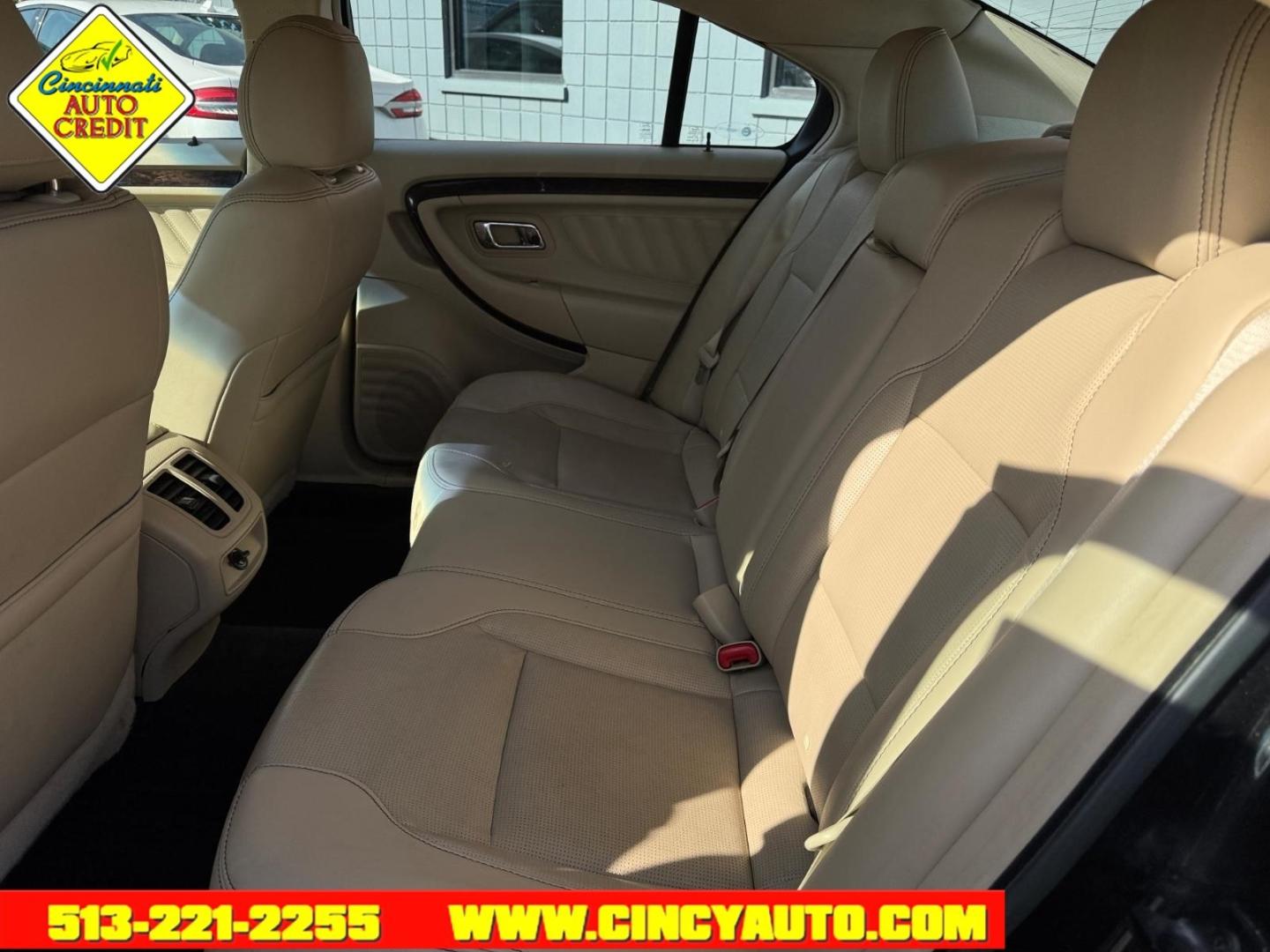 2015 Tuxedo Black Metallic Ford Taurus Limited (1FAHP2F84FG) with an 3.5L 3.5L V6 288hp 254ft. lbs. Sequential Multiport Fuel Injection engine, 6-Speed Shiftable Automatic transmission, located at 2813 Gilbert Avenue, Cincinnati, OH, 45206, (513) 221-2255, 39.130219, -84.489189 - Photo#4