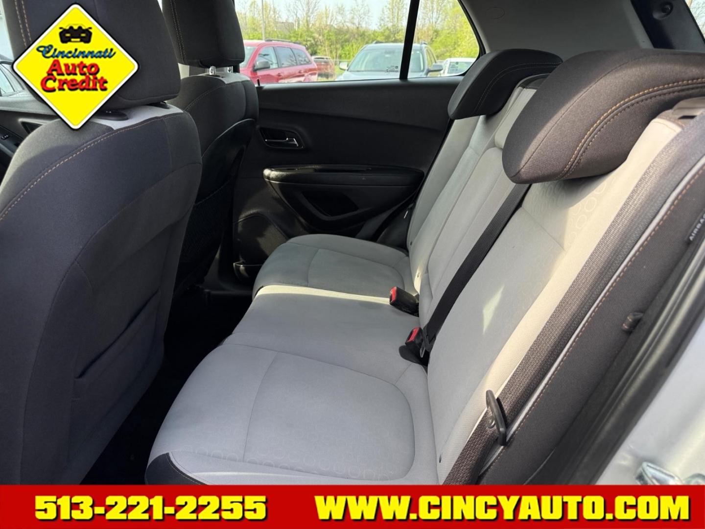 2017 Summit White Chevrolet Trax LS (3GNCJNSB8HL) with an 1.4L Ecotec 1.4L Turbo I4 138hp 148ft. lbs. Sequential Multiport Fuel Injection engine, 6-Speed Shiftable Automatic transmission, located at 5489 Dixie Highway, Fairfield, OH, 45014, (513) 221-2255, 39.333084, -84.523834 - Photo#4