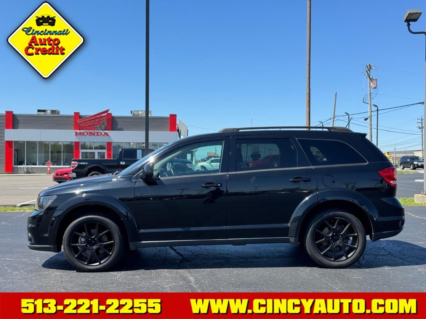 2017 Pitch Black Clear Coat Px8 Dodge Journey SXT (3C4PDCBB5HT) with an 2.4L 2.4L I4 173hp 166ft. lbs. Sequential Multiport Fuel Injection engine, 4-Speed Shiftable Automatic transmission, located at 5489 Dixie Highway, Fairfield, OH, 45014, (513) 221-2255, 39.333084, -84.523834 - Photo#1