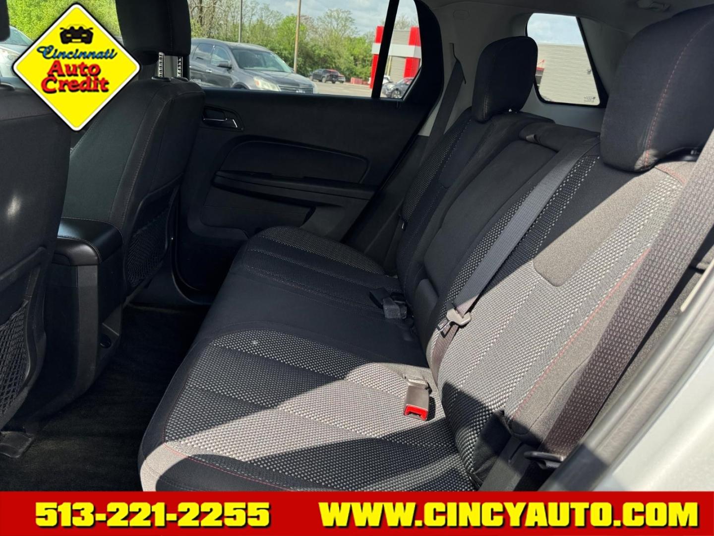 2017 Quicksilver Metallic Gan GMC Terrain SLE-2 (2GKALNEK4H6) with an 2.4L Ecotec 2.4L I4 182hp 172ft. lbs. Direct Injection engine, 6-Speed Shiftable Automatic transmission, located at 5489 Dixie Highway, Fairfield, OH, 45014, (513) 221-2255, 39.333084, -84.523834 - Photo#4