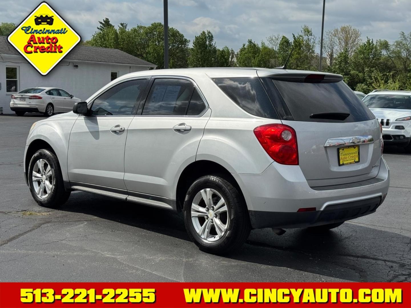 2014 Silver Ice Metallic Gan Chevrolet Equinox LS (2GNALAEK7E1) with an 2.4L 2.4L I4 182hp 172ft. lbs. Direct Injection engine, 6-Speed Shiftable Automatic transmission, located at 5489 Dixie Highway, Fairfield, OH, 45014, (513) 221-2255, 39.333084, -84.523834 - Photo#2