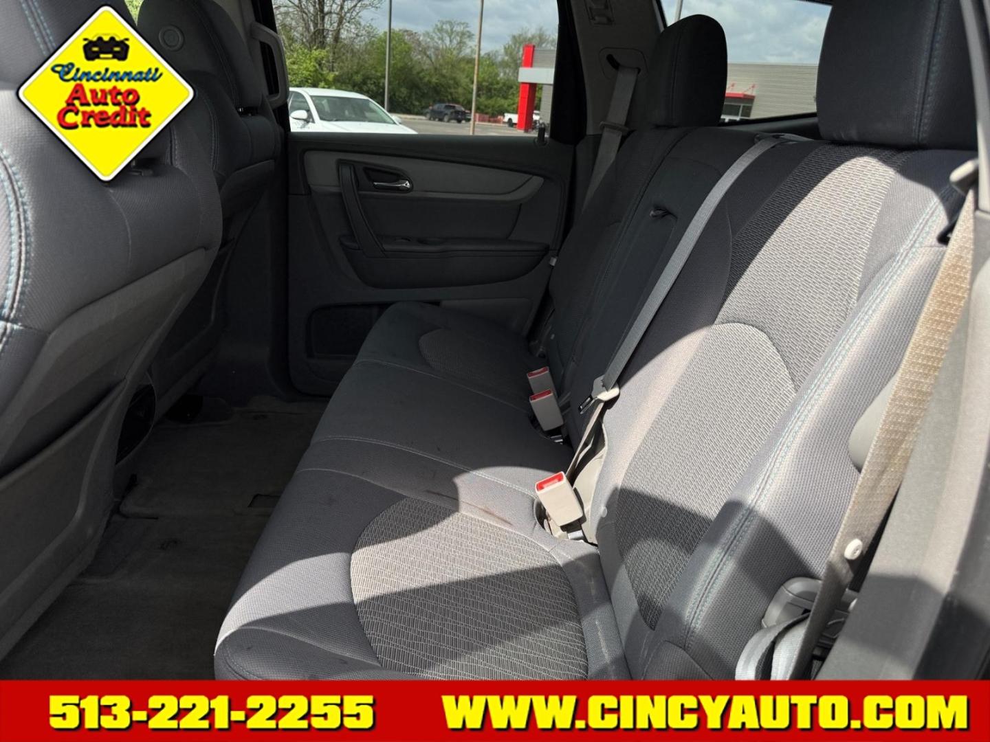 2013 Cyber Gray Metallic 57u Chevrolet Traverse LS (1GNKVFKD7DJ) with an 3.6L 3.6L V6 281hp 266ft. lbs. Direct Injection engine, 6-Speed Shiftable Automatic transmission, located at 5489 Dixie Highway, Fairfield, OH, 45014, (513) 221-2255, 39.333084, -84.523834 - Photo#3