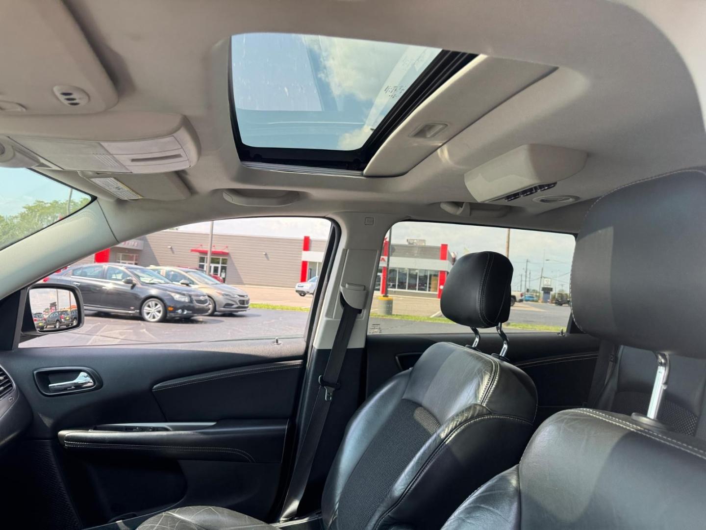 2016 Pearl White Tri-Coat Pwh Dodge Journey Crossroad Plus (3C4PDCGB7GT) with an 2.4L 2.4L I4 173hp 166ft. lbs. Fuel Injected engine, 4-Speed Shiftable Automatic transmission, located at 5489 Dixie Highway, Fairfield, OH, 45014, (513) 221-2255, 39.333084, -84.523834- Photo#6