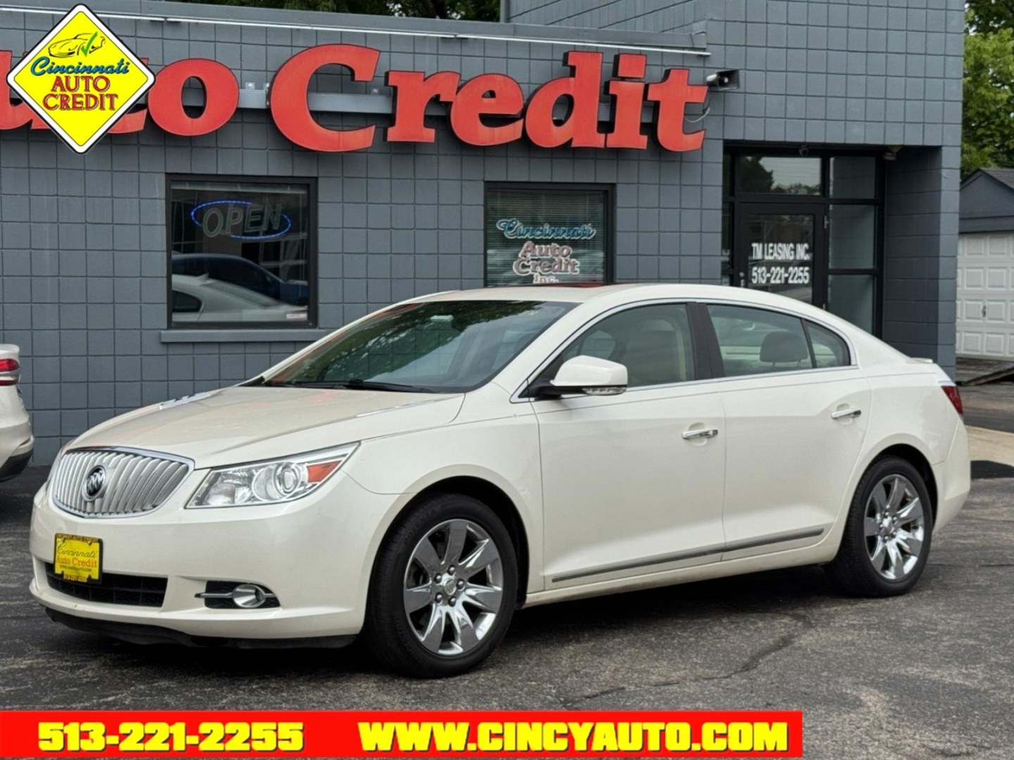 2012 White Diamond Tricoat Gbn Buick LaCrosse Premium 3 (1G4GH5G35CF) with an 3.6L 3.6L Flex Fuel V6 303hp 264ft. lbs. Fuel Injected engine, 6-Speed Shiftable Automatic transmission, located at 2813 Gilbert Avenue, Cincinnati, OH, 45206, (513) 221-2255, 39.130219, -84.489189 - Photo#0