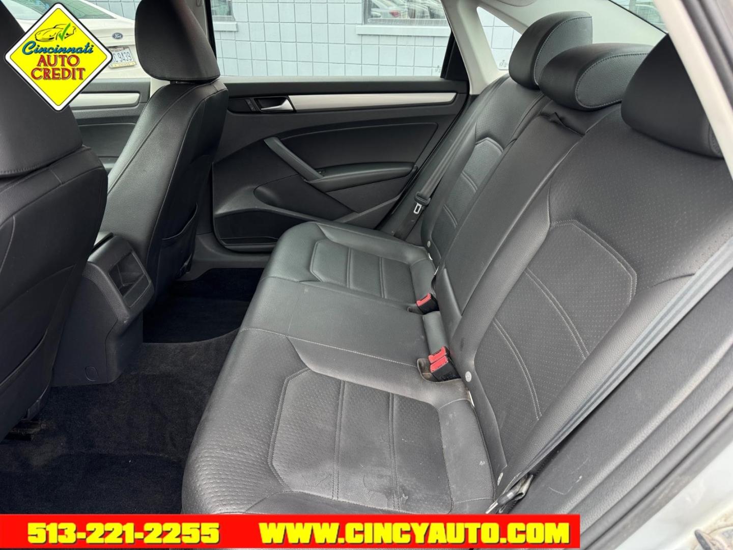 2014 Reflex Silver Metallic Volkswagen Passat 1.8T Wolfsburg Edition PZEV (1VWAT7A30EC) with an 1.8L 1.8L Turbo I4 170hp 184ft. lbs. PZEV Direct Injection engine, 6-Speed Shiftable Automatic transmission, located at 2813 Gilbert Avenue, Cincinnati, OH, 45206, (513) 221-2255, 39.130219, -84.489189 - Photo#4
