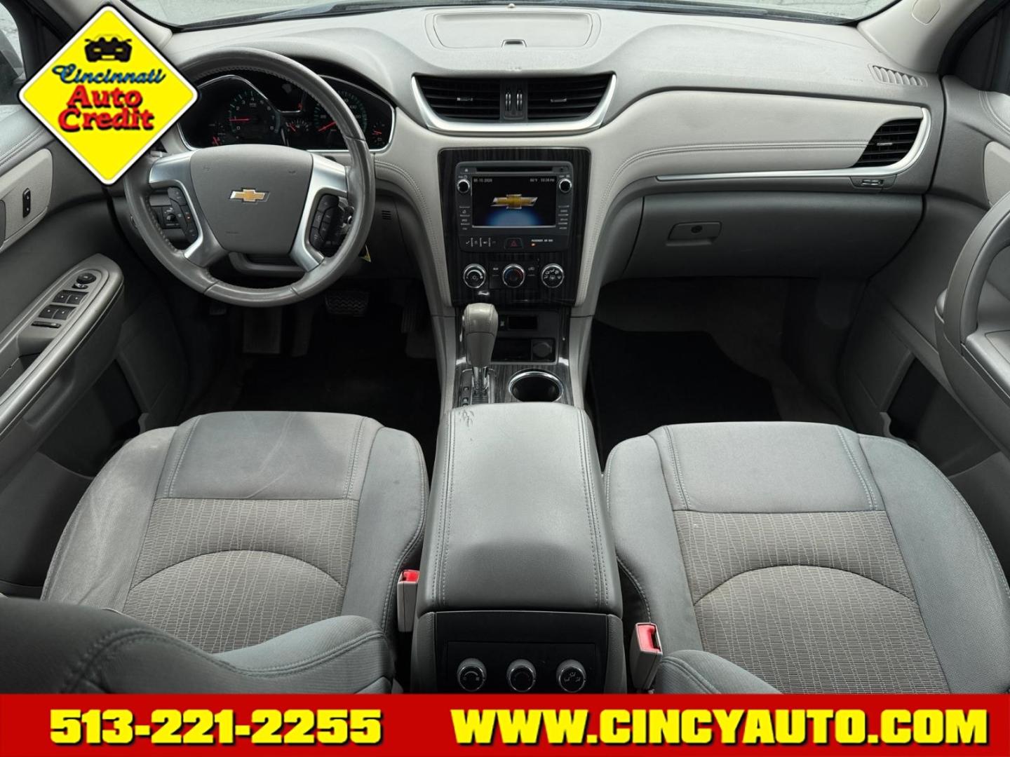 2014 Cyber Gray Metallic Chevrolet Traverse LT (1GNKRGKDXEJ) with an 3.6L V6 281hp 266ft. lbs. Direct Injection engine, 6-Speed Shiftable Automatic transmission, located at 5489 Dixie Highway, Fairfield, OH, 45014, (513) 221-2255, 39.333084, -84.523834 - Photo#3