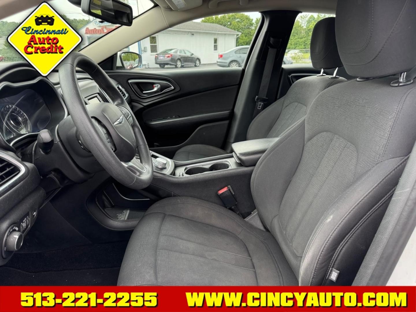 2016 Bright White Clear Coat Pw7 Chrysler 200 Limited (1C3CCCAB2GN) with an 2.4L 2.4L I4 184hp 173ft. lbs. Sequential Multiport Fuel Injection engine, 9-Speed Shiftable Automatic transmission, located at 5489 Dixie Highway, Fairfield, OH, 45014, (513) 221-2255, 39.333084, -84.523834 - Photo#5