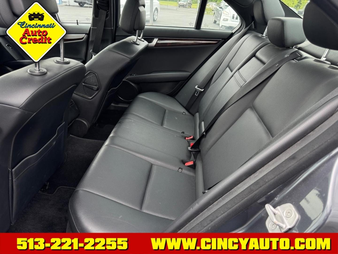 2013 Steel Grey Metallic 755 Mercedes-Benz C-Class C 300 Luxury 4MATIC (WDDGF8AB4DR) with an 3.5L 3.5L V6 248hp 251ft. lbs. Direct Injection engine, 7-Speed Shiftable Automatic transmission, located at 5489 Dixie Highway, Fairfield, OH, 45014, (513) 221-2255, 39.333084, -84.523834- Photo#4