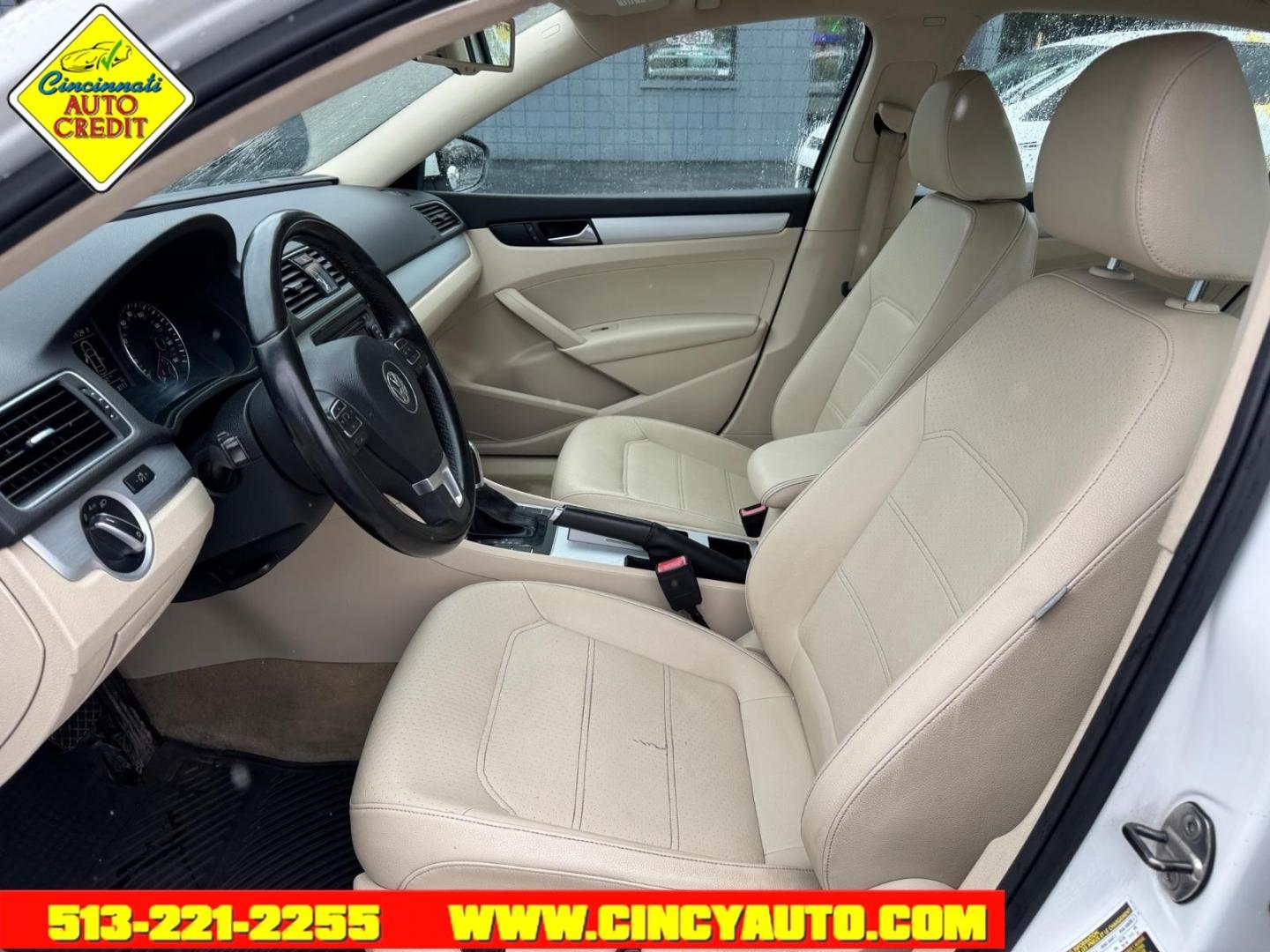 2012 Candy White B4b4 Volkswagen Passat SE PZEV (1VWBP7A39CC) with an 2.5L 2.5L I5 170hp 177ft. lbs. PZEV Sequential Multiport Fuel Injection engine, 6-Speed Shiftable Automatic transmission, located at 2813 Gilbert Avenue, Cincinnati, OH, 45206, (513) 221-2255, 39.130219, -84.489189 - Photo#5