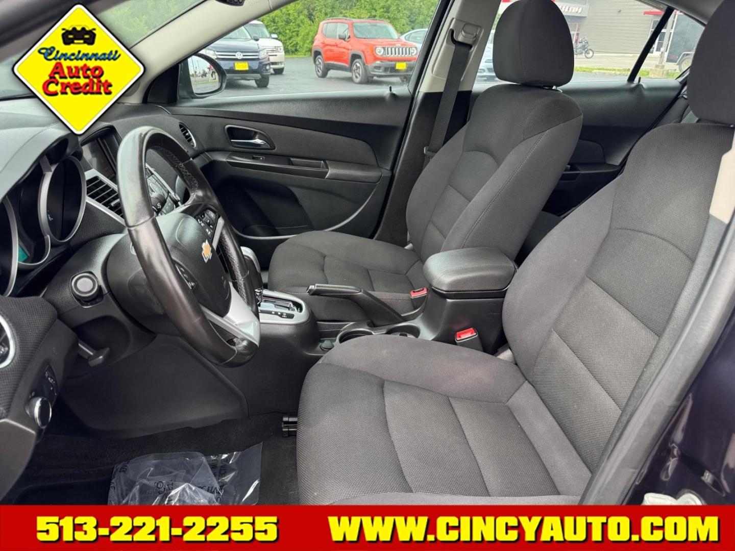 2014 Blue Ray Metallic Chevrolet Cruze 1LT Auto (1G1PC5SB5E7) with an 1.4L Ecotec 1.4L Turbo I4 138hp 148ft. lbs. Sequential Multiport Fuel Injection engine, 6-Speed Shiftable Automatic transmission, located at 5489 Dixie Highway, Fairfield, OH, 45014, (513) 221-2255, 39.333084, -84.523834 - Photo#5