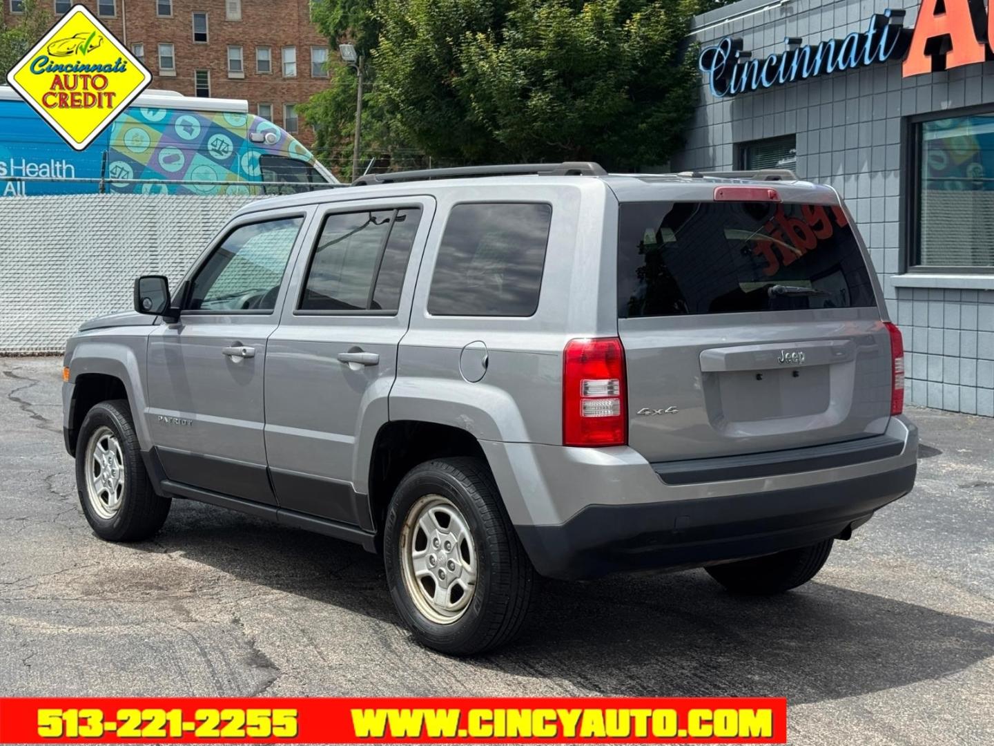2016 Billet Silver Metallic Clear Coat Psc Jeep Patriot Sport SE (1C4NJRBB9GD) with an 2.4L 2.4L I4 172hp 165ft. lbs. Sequential Multiport Fuel Injection engine, 6-Speed Shiftable Automatic transmission, located at 2813 Gilbert Avenue, Cincinnati, OH, 45206, (513) 221-2255, 39.130219, -84.489189- Photo#2