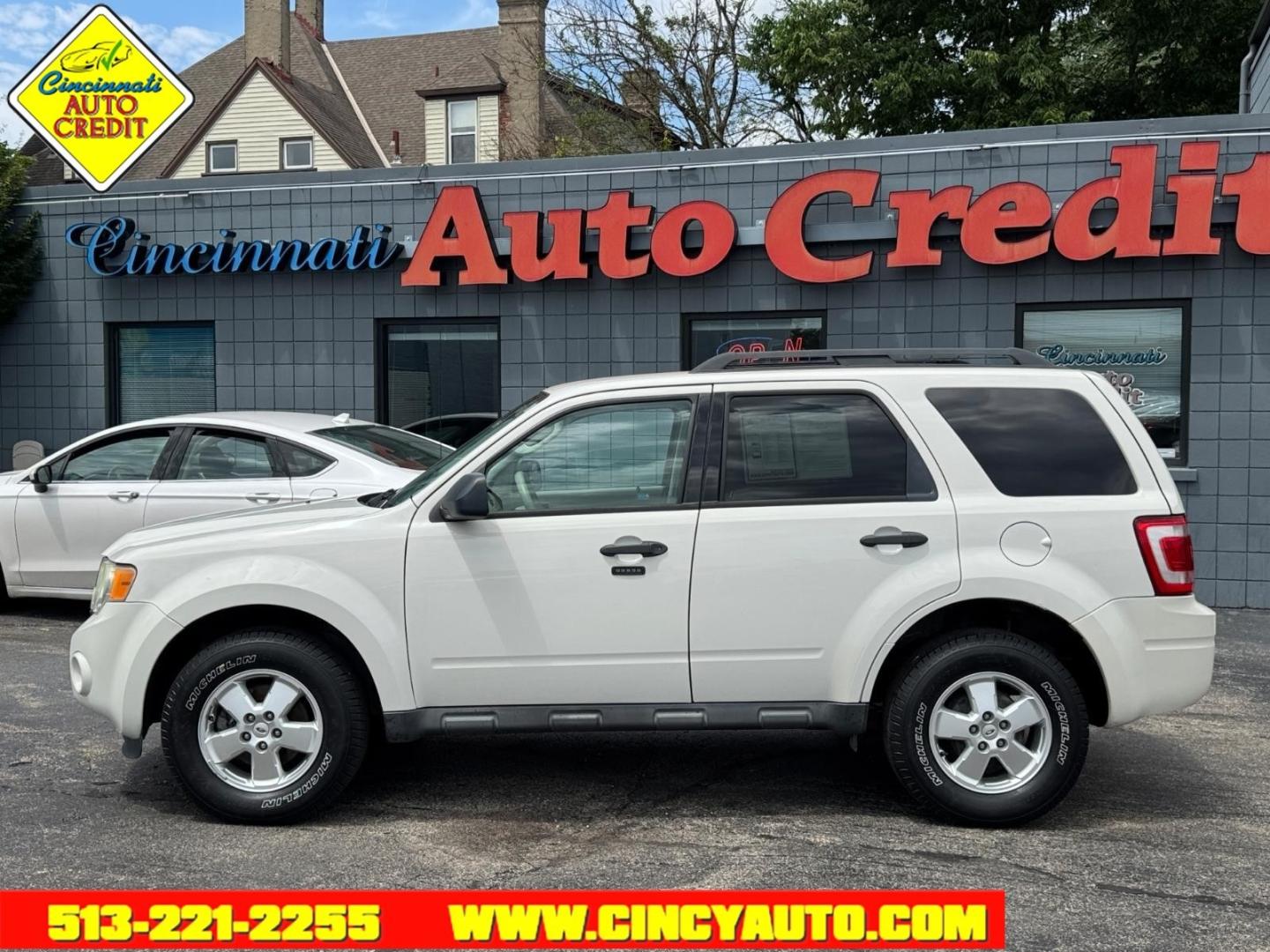 2011 Oxford White Yz Ford Escape XLT (1FMCU9DG9BK) with an 3.0L 3.0L Flex Fuel V6 240hp 223ft. lbs. Sequential Multiport Fuel Injection engine, 6-Speed Automatic transmission, located at 2813 Gilbert Avenue, Cincinnati, OH, 45206, (513) 221-2255, 39.130219, -84.489189- Photo#1