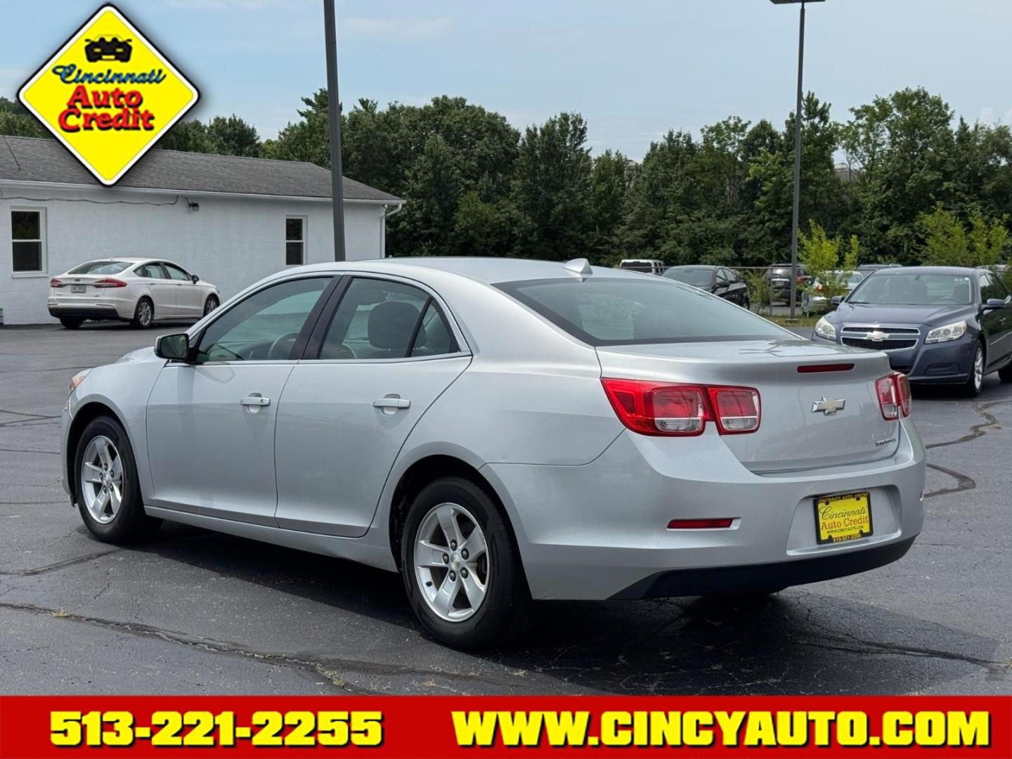 2014 Silver Ice Metallic Chevrolet Malibu LT (1G11C5SL8EF) with an 2.5L Ecotec 2.5L I4 196hp 191ft. lbs. Direct Injection engine, 6-Speed Shiftable Automatic w/Overdrive transmission, located at 5489 Dixie Highway, Fairfield, OH, 45014, (513) 221-2255, 39.333084, -84.523834- Photo#2