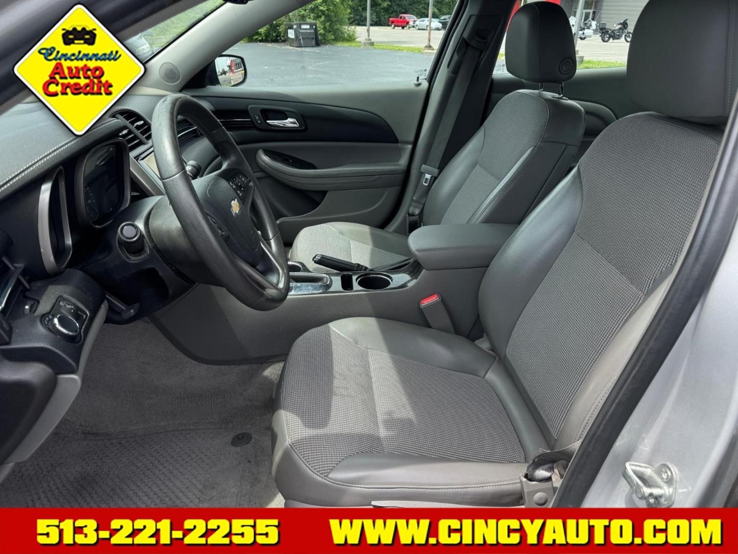 2014 Silver Ice Metallic Chevrolet Malibu LT (1G11C5SL8EF) with an 2.5L Ecotec 2.5L I4 196hp 191ft. lbs. Direct Injection engine, 6-Speed Shiftable Automatic w/Overdrive transmission, located at 5489 Dixie Highway, Fairfield, OH, 45014, (513) 221-2255, 39.333084, -84.523834- Photo#5