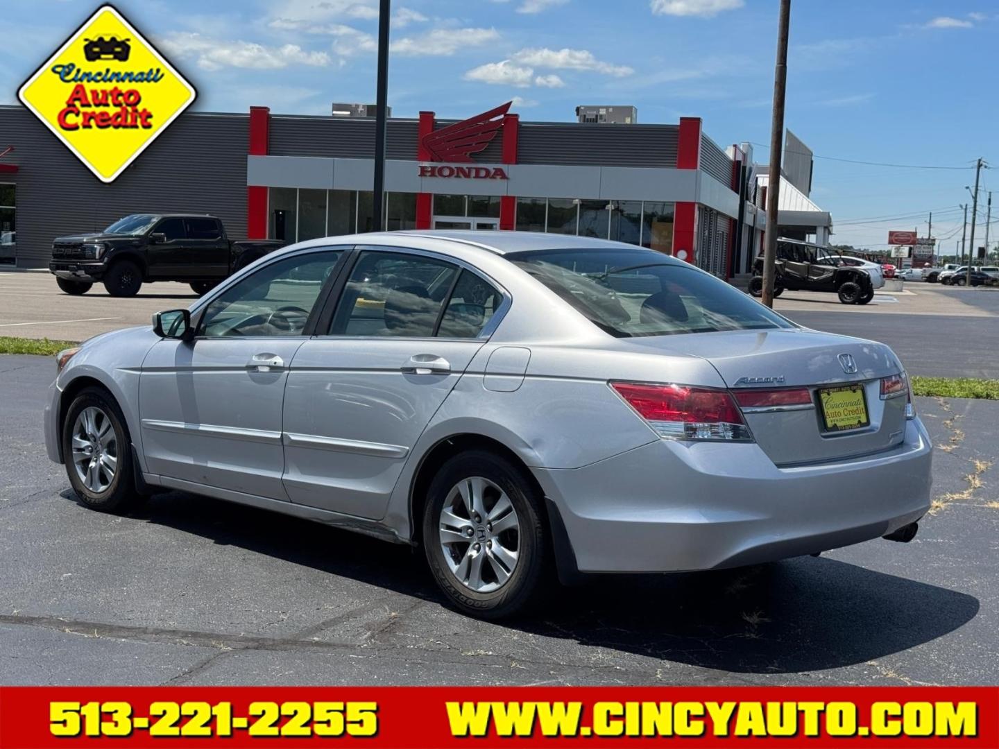 2011 Alabaster Silver Metallic Si Honda Accord SE (1HGCP2F60BA) with an 2.4L 2.4L I4 177hp 161ft. lbs. Sequential Multiport Fuel Injection engine, 5-Speed Automatic transmission, located at 5489 Dixie Highway, Fairfield, OH, 45014, (513) 221-2255, 39.333084, -84.523834- Photo#2
