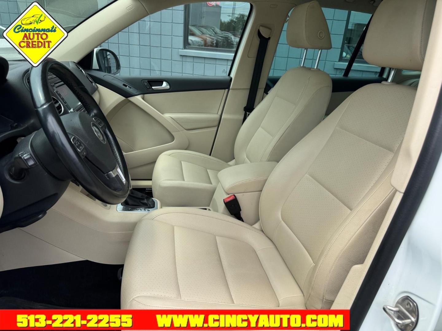 2015 Pure White 0q0q Volkswagen Tiguan SEL 4Motion (WVGBV7AX5FW) with an 2.0L 2.0L Turbo I4 200hp 207ft. lbs. Direct Injection engine, 6-speed Automatic with Tiptronic transmission, located at 2813 Gilbert Avenue, Cincinnati, OH, 45206, (513) 221-2255, 39.130219, -84.489189- Photo#5
