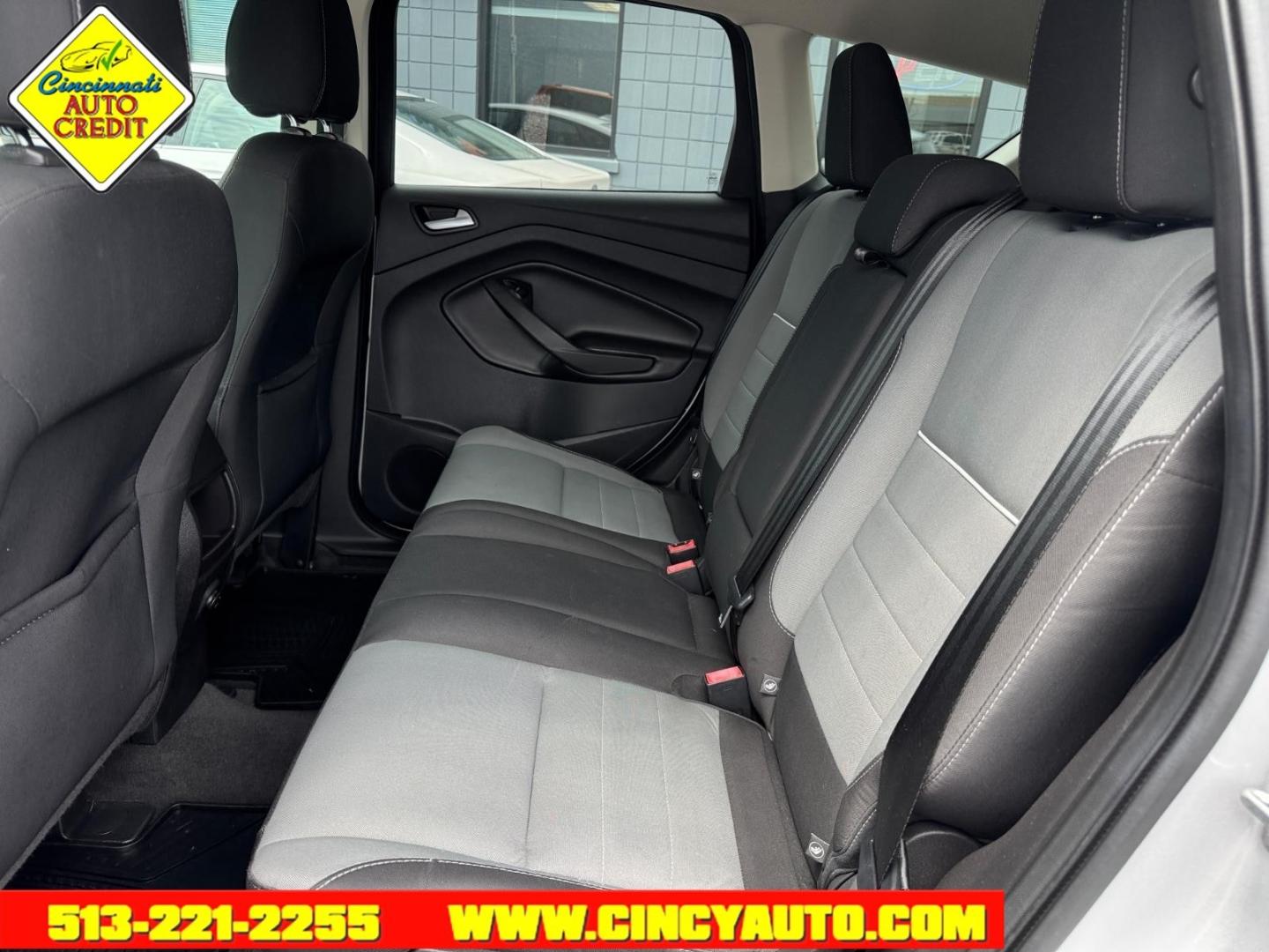 2014 Ingot Silver Metallic Ux Ford Escape SE (1FMCU0GX4EU) with an 1.6L EcoBoost 1.6L Turbo I4 178hp 184ft. lbs. Direct Injection engine, 6-Speed Shiftable Automatic transmission, located at 2813 Gilbert Avenue, Cincinnati, OH, 45206, (513) 221-2255, 39.130219, -84.489189- Photo#4