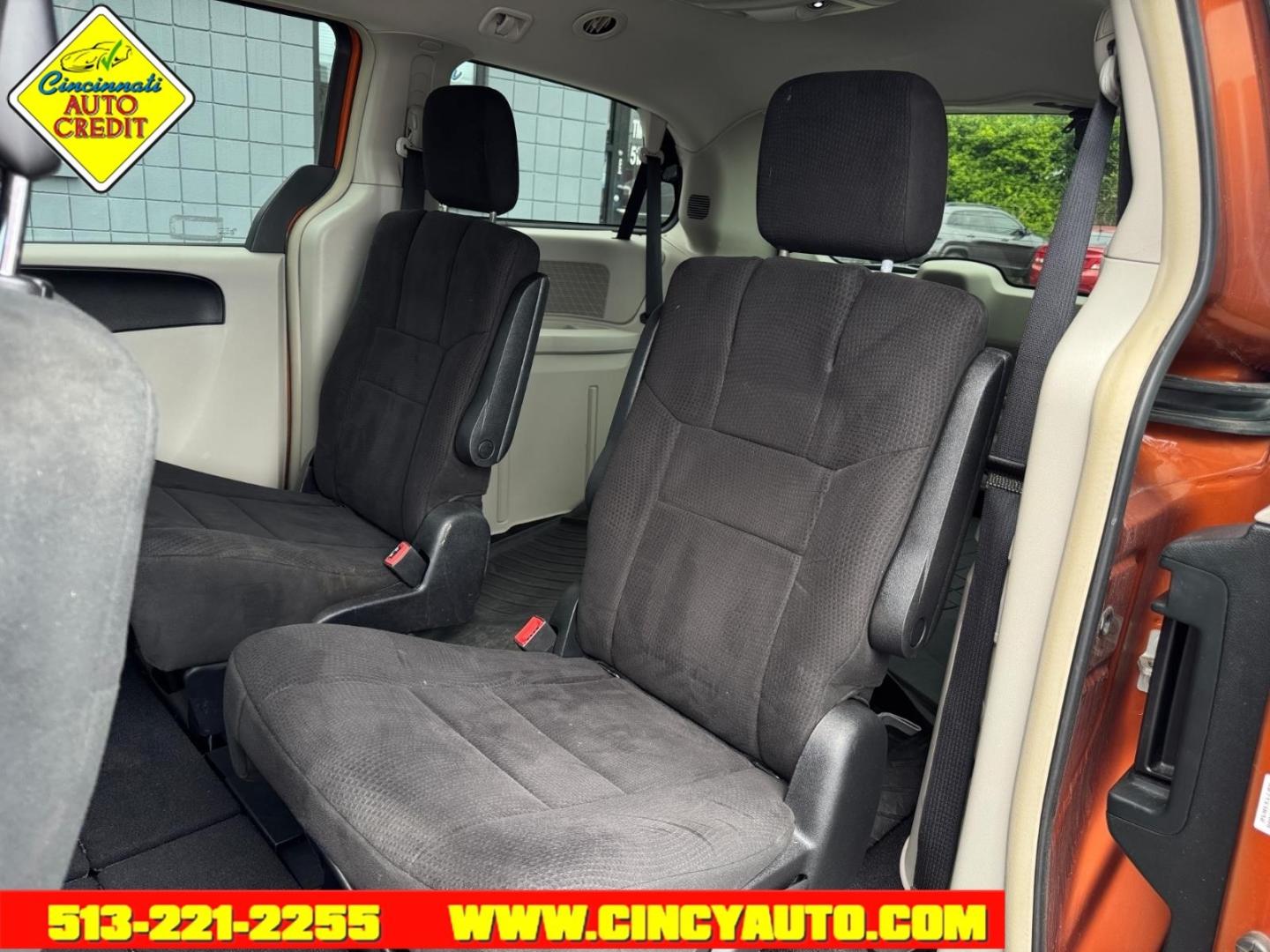 2011 Mango Tango Pearl Coat Pvg Dodge Grand Caravan Crew (2D4RN5DG7BR) with an 3.6L Pentastar 3.6L Flex Fuel V6 283hp 260ft. lbs. Sequential Multiport Fuel Injection engine, 6-Speed Shiftable Automatic transmission, located at 2813 Gilbert Avenue, Cincinnati, OH, 45206, (513) 221-2255, 39.130219, -84.489189- Photo#4