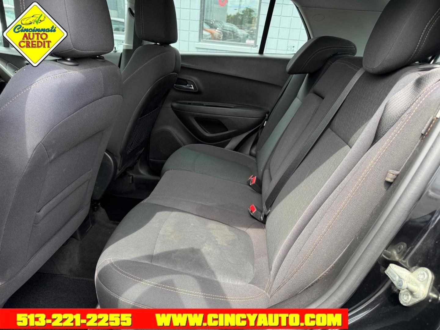 2018 Mosaic Black Metallic Gb8 Chevrolet Trax LS (3GNCJKSB4JL) with an 1.4L Ecotec 1.4L Turbo I4 138hp 148ft. lbs. Sequential Multiport Fuel Injection engine, 6-Speed Shiftable Automatic transmission, located at 2813 Gilbert Avenue, Cincinnati, OH, 45206, (513) 221-2255, 39.130219, -84.489189- Photo#4