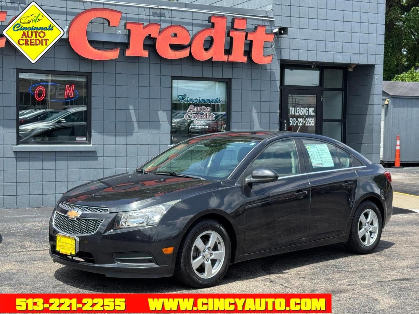 2014 Black Granite Metallic Gar Chevrolet Cruze 1LT Auto (1G1PC5SB4E7) with an 1.4L Ecotec 1.4L Turbo I4 138hp 148ft. lbs. Sequential Multiport Fuel Injection engine, 6-Speed Shiftable Automatic transmission, located at 2813 Gilbert Avenue, Cincinnati, OH, 45206, (513) 221-2255, 39.130219, -84.489189- Photo#0