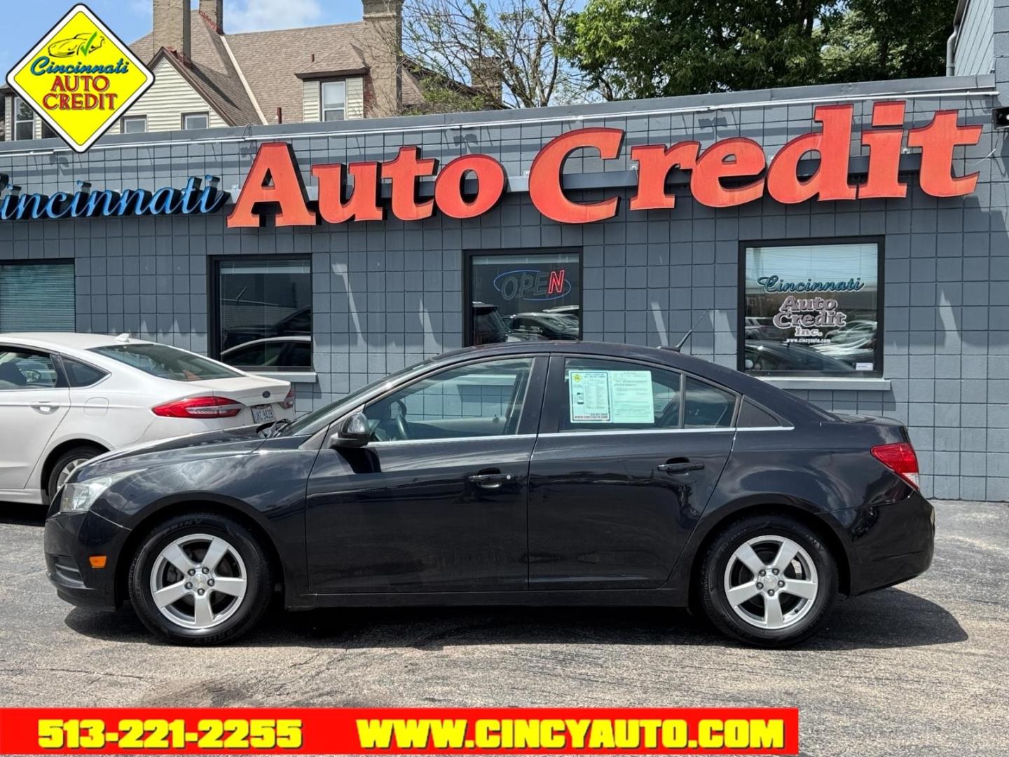 2014 Black Granite Metallic Gar Chevrolet Cruze 1LT Auto (1G1PC5SB4E7) with an 1.4L Ecotec 1.4L Turbo I4 138hp 148ft. lbs. Sequential Multiport Fuel Injection engine, 6-Speed Shiftable Automatic transmission, located at 2813 Gilbert Avenue, Cincinnati, OH, 45206, (513) 221-2255, 39.130219, -84.489189- Photo#1