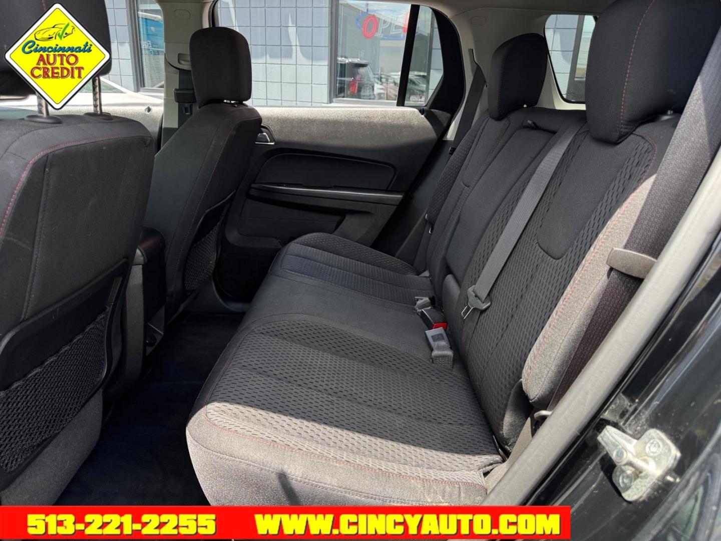 2015 Carbon Black Metallic Gar GMC Terrain SLE-1 (2GKFLVEKXF6) with an 2.4L Ecotec 2.4L I4 182hp 172ft. lbs. Direct Injection engine, 6-Speed Shiftable Automatic transmission, located at 2813 Gilbert Avenue, Cincinnati, OH, 45206, (513) 221-2255, 39.130219, -84.489189- Photo#4