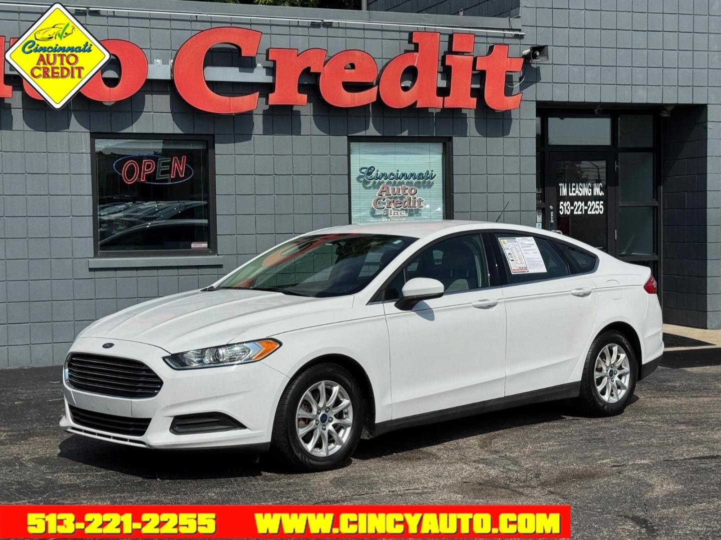 2015 Oxford White Yz Ford Fusion S (3FA6P0G77FR) with an 2.5L 2.5L I4 175hp 175ft. lbs. Sequential Multiport Fuel Injection engine, 6-Speed Shiftable Automatic transmission, located at 2813 Gilbert Avenue, Cincinnati, OH, 45206, (513) 221-2255, 39.130219, -84.489189- Photo#0