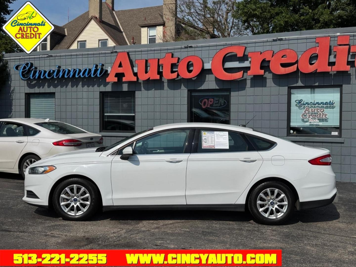 2015 Oxford White Yz Ford Fusion S (3FA6P0G77FR) with an 2.5L 2.5L I4 175hp 175ft. lbs. Sequential Multiport Fuel Injection engine, 6-Speed Shiftable Automatic transmission, located at 2813 Gilbert Avenue, Cincinnati, OH, 45206, (513) 221-2255, 39.130219, -84.489189- Photo#1