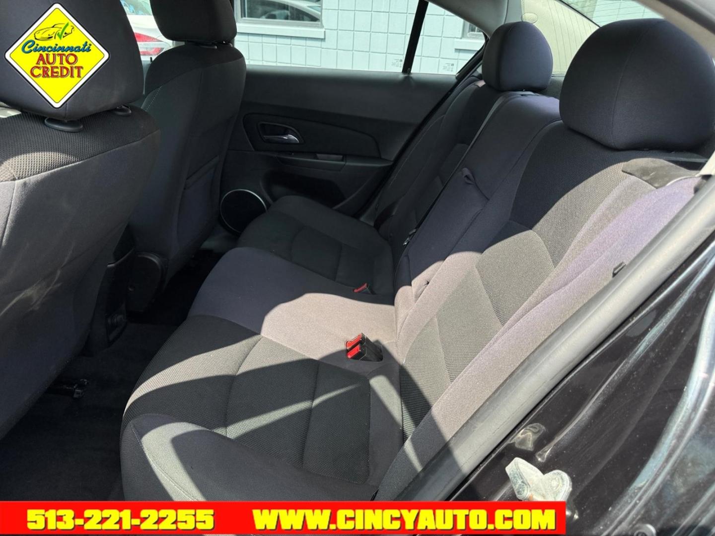 2015 Black Granite Metallic Gar Chevrolet Cruze 1LT Auto (1G1PC5SB2F7) with an 1.4L Ecotec 1.4L Turbo I4 138hp 148ft. lbs. Sequential Multiport Fuel Injection engine, 6-Speed Shiftable Automatic w/Overdrive transmission, located at 2813 Gilbert Avenue, Cincinnati, OH, 45206, (513) 221-2255, 39.130219, -84.489189- Photo#4