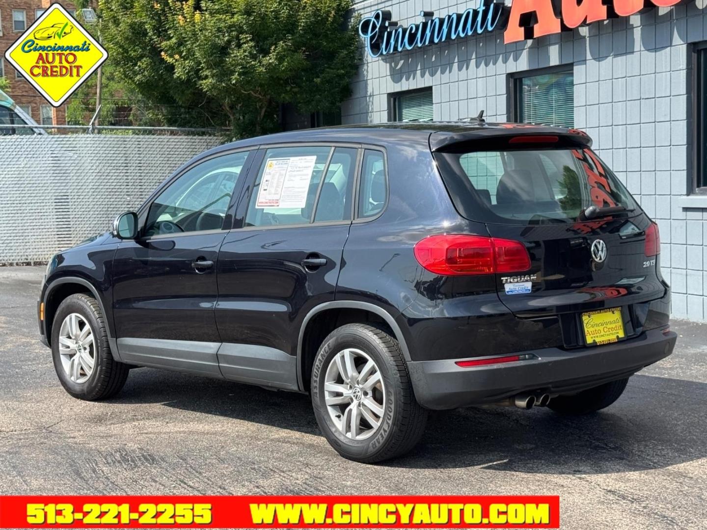 2012 Deep Black Metallic 2t2t Volkswagen Tiguan S (WVGAV7AX5CW) with an 2.0L 2.0L I4 Turbo 200hp 207ft. lbs. Sequential Multiport Fuel Injection engine, 6-speed Automatic with Tiptronic transmission, located at 2813 Gilbert Avenue, Cincinnati, OH, 45206, (513) 221-2255, 39.130219, -84.489189- Photo#2