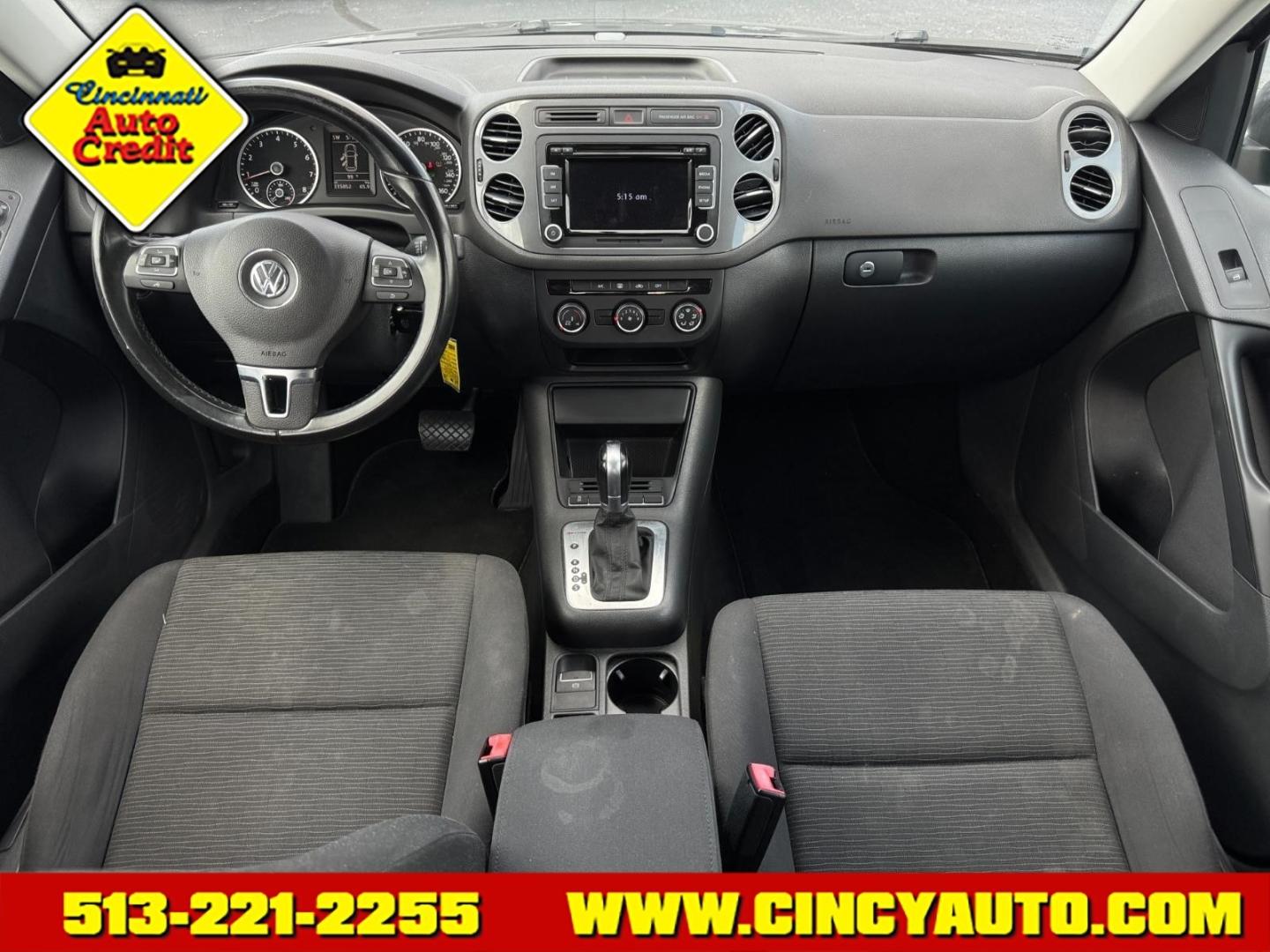 2015 Pepper Gray Metallic U5u5 Volkswagen Tiguan SE 4Motion (WVGBV7AX9FW) with an 2.0L 2.0L Turbo I4 200hp 207ft. lbs. Direct Injection engine, 6-speed Automatic with Tiptronic transmission, located at 5489 Dixie Highway, Fairfield, OH, 45014, (513) 221-2255, 39.333084, -84.523834- Photo#3
