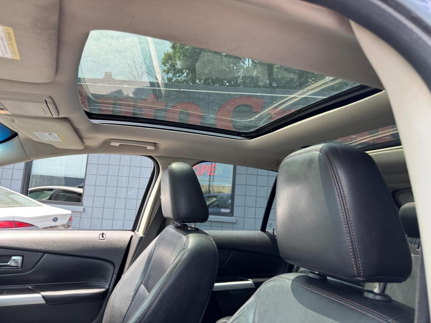 2011 Kona Blue Metallic L6 Ford Edge SEL (2FMDK3JC7BB) with an 3.5L 3.5L V6 285hp 253ft. lbs. Sequential Multiport Fuel Injection engine, 6-Speed Shiftable Automatic transmission, located at 2813 Gilbert Avenue, Cincinnati, OH, 45206, (513) 221-2255, 39.130219, -84.489189- Photo#6