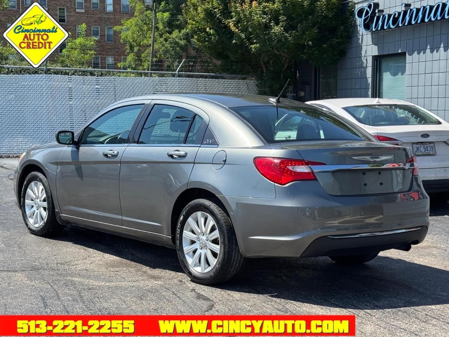 2012 Tungsten Metallic Clear Coat Chrysler 200 Touring (1C3CCBBB0CN) with an 2.4L 2.4L I4 173hp 166ft. lbs. Sequential Multiport Fuel Injection engine, 4-Speed Automatic transmission, located at 2813 Gilbert Avenue, Cincinnati, OH, 45206, (513) 221-2255, 39.130219, -84.489189- Photo#2