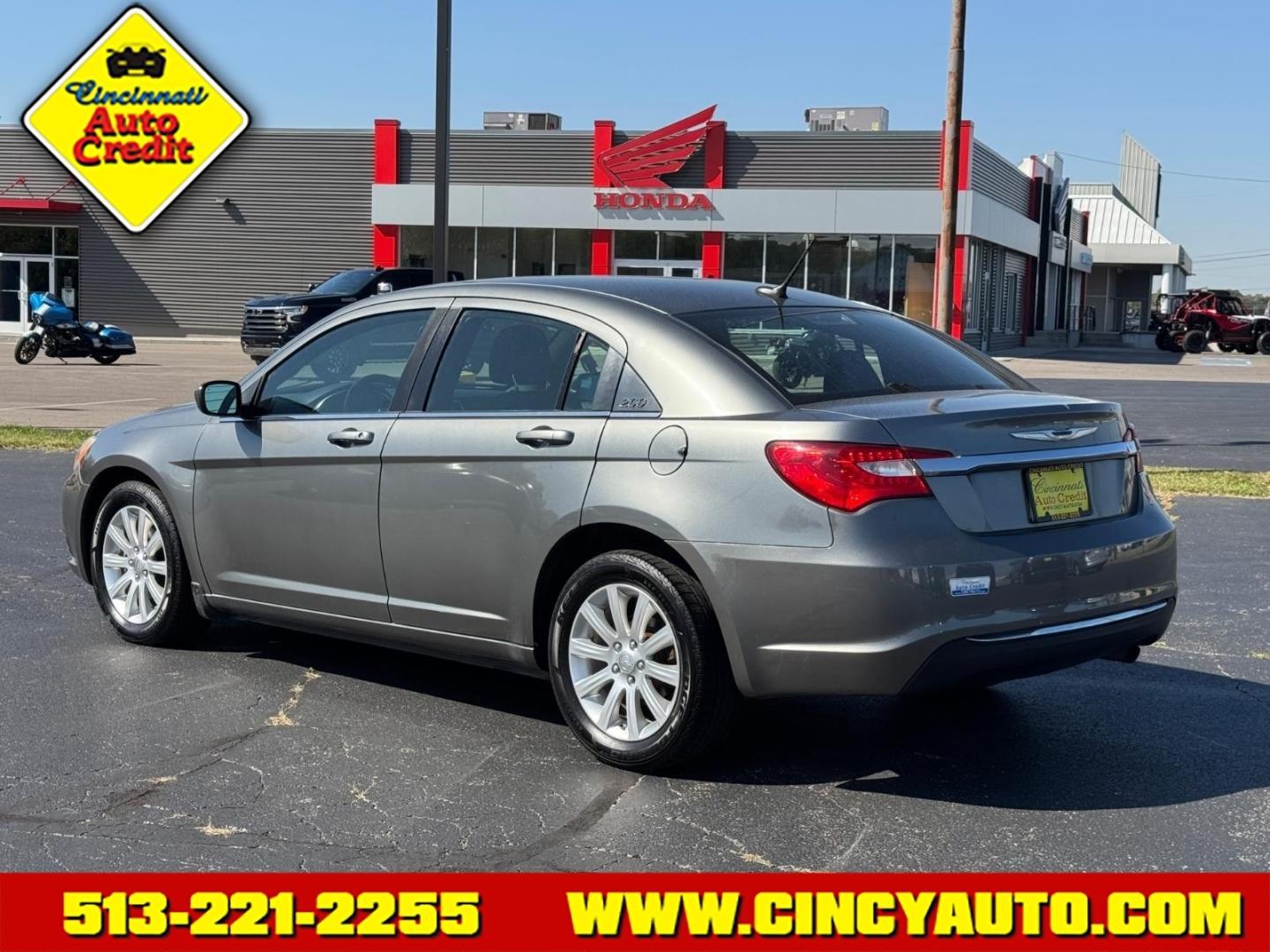 2012 Tungsten Metallic Clear Coat Pdm Chrysler 200 Touring (1C3CCBBB0CN) with an 2.4L 2.4L I4 173hp 166ft. lbs. Sequential Multiport Fuel Injection engine, 6-Speed Shiftable Automatic transmission, located at 5489 Dixie Highway, Fairfield, OH, 45014, (513) 221-2255, 39.333084, -84.523834- Photo#2